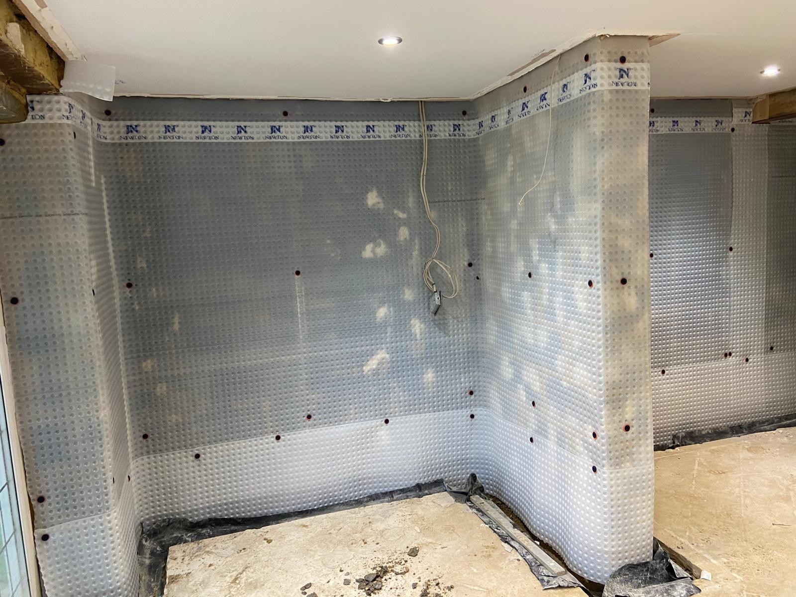 Dry Lining / Skimming / Hygienic Wall Cladding / Suspended Ceiling / Damp Proofing / Decoration