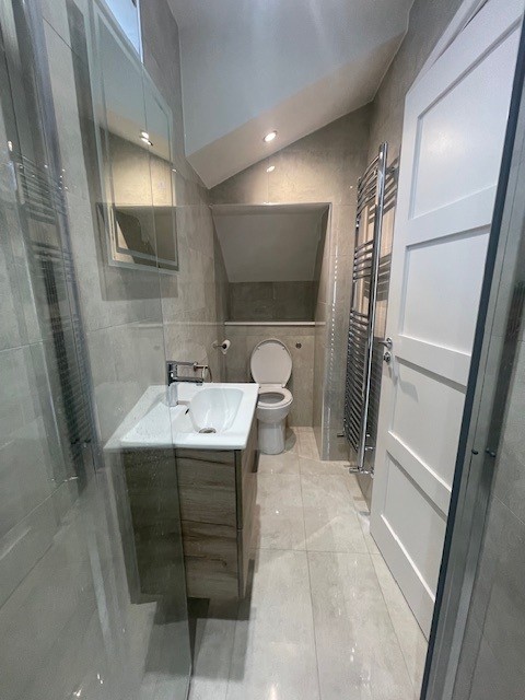 Full Renovations / Kitchen & Bathroom Remodelling / Refurbishment & Fit Out