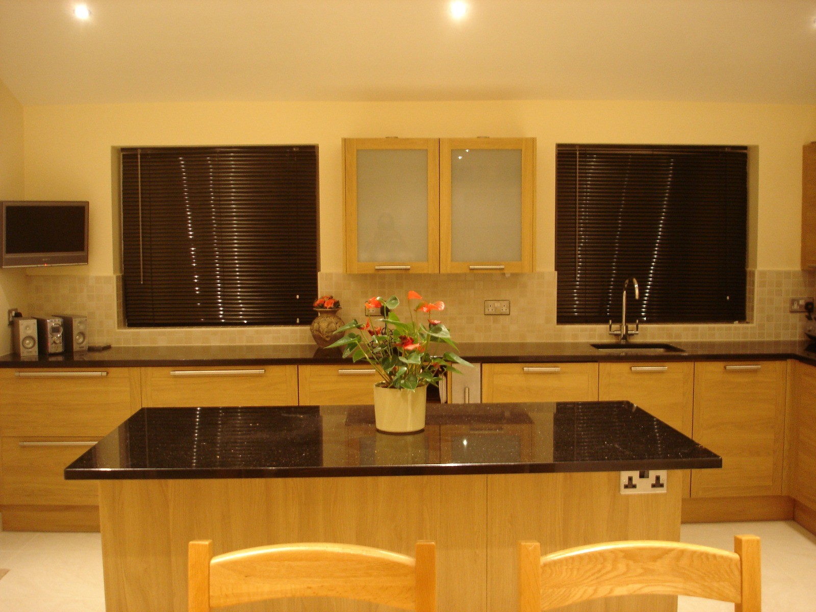 Full Renovations / Kitchen & Bathroom Remodelling / Refurbishment & Fit Out
