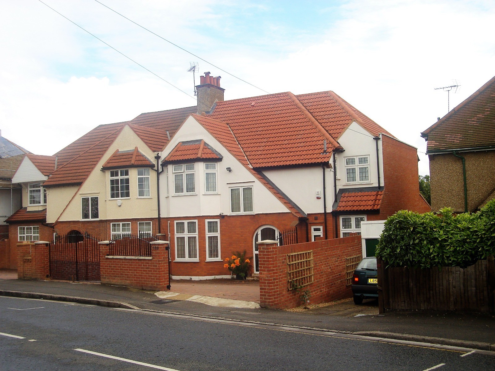 Full Renovations / Kitchen & Bathroom Remodelling / Refurbishment & Fit Out