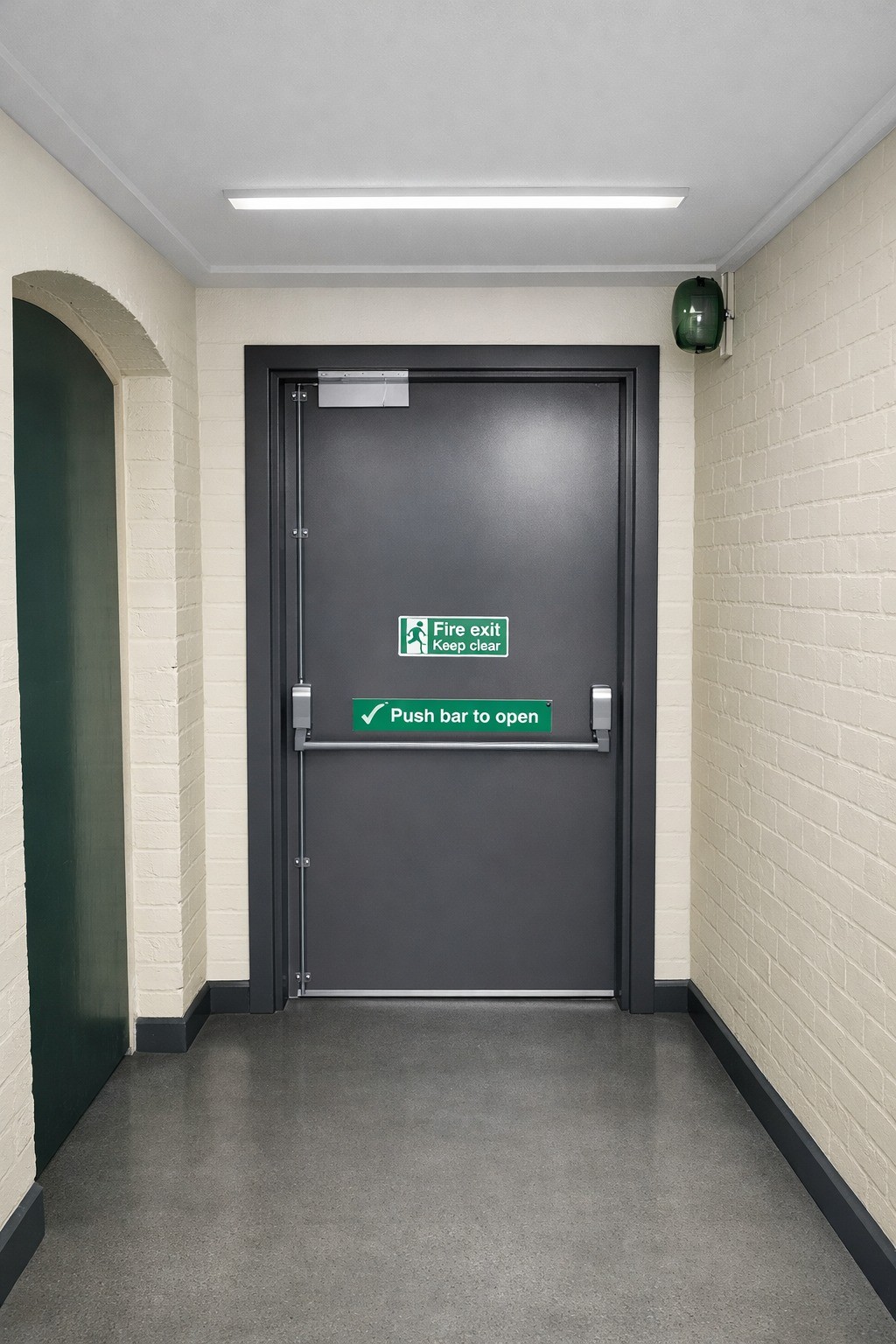 Roofing / Windows / Doors / Glass Partitioning