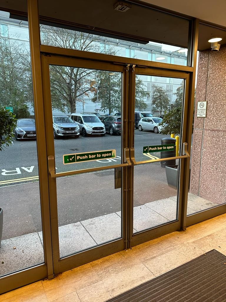 Roofing / Windows / Doors / Glass Partitioning